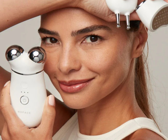 Набір мікрострумового масажера NuFACE TRINITY+ Complete Set